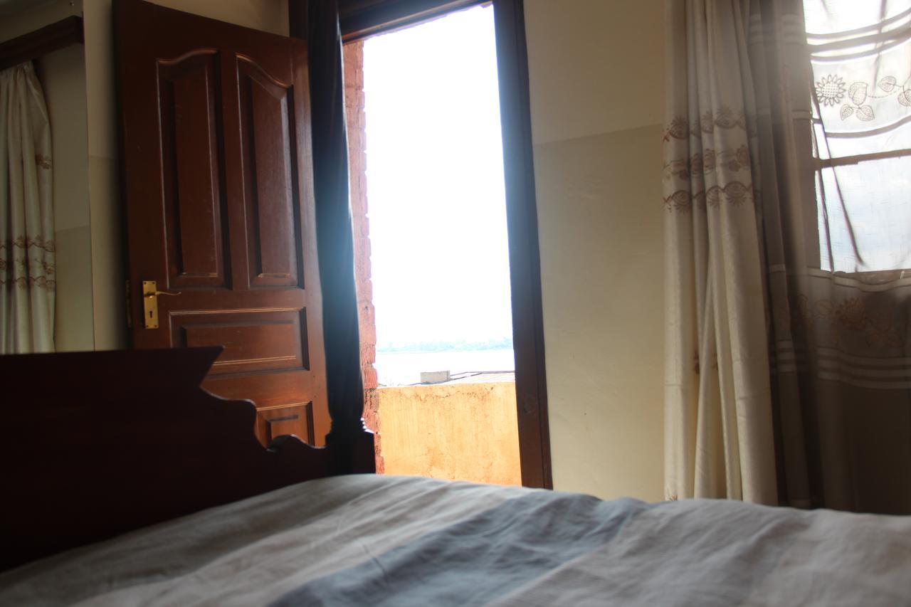 Riversand Hotel キスム エクステリア 写真